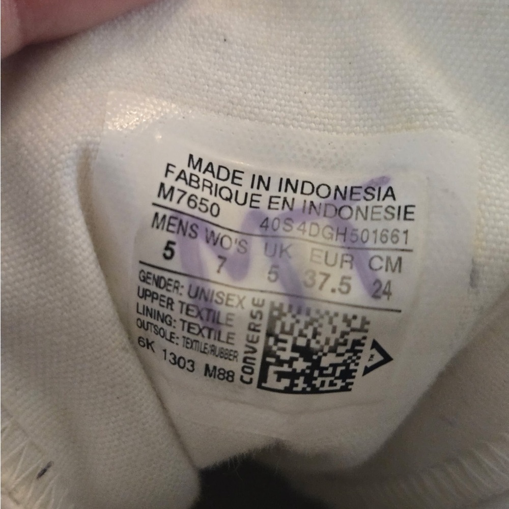 Converse Chuck Taylor All Star High Top Sneaker US Women’s Size 7 White - Picture 12 of 12